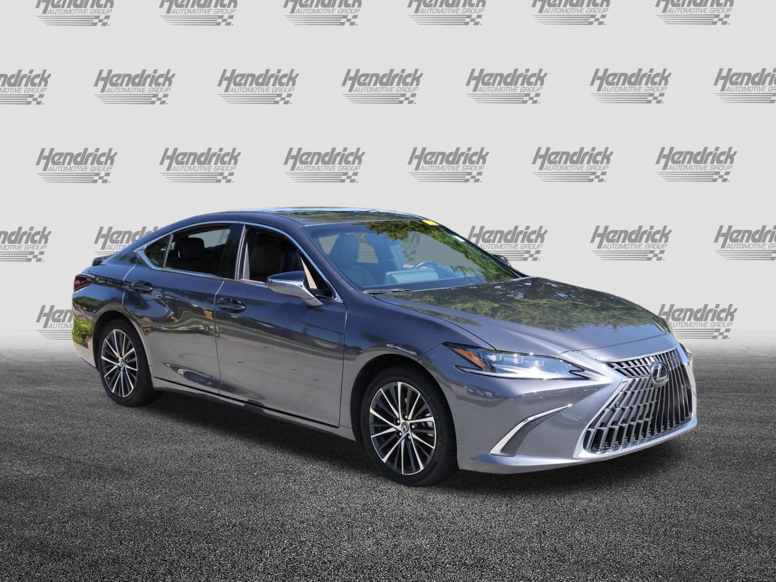 Used 2024 Lexus ES 300h w/ Premium Package FWD image 2