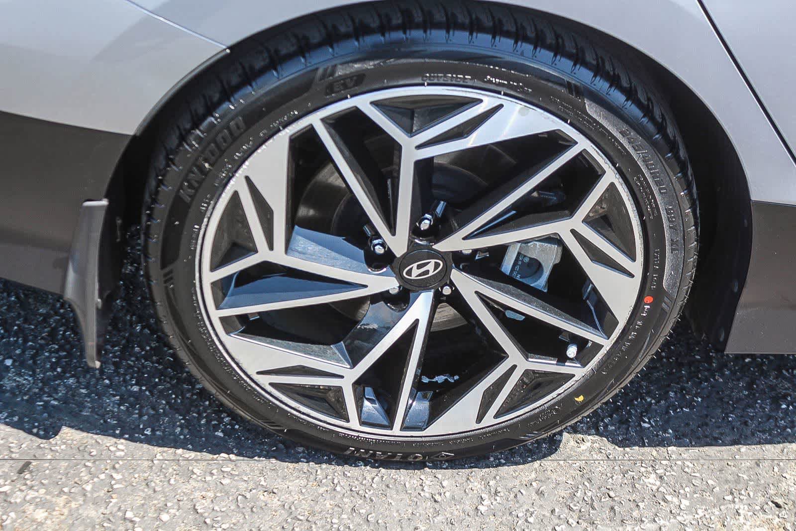 Certified 2023 Hyundai Ioniq 6 SEL w/ Cargo Package AWD/4WD image 11