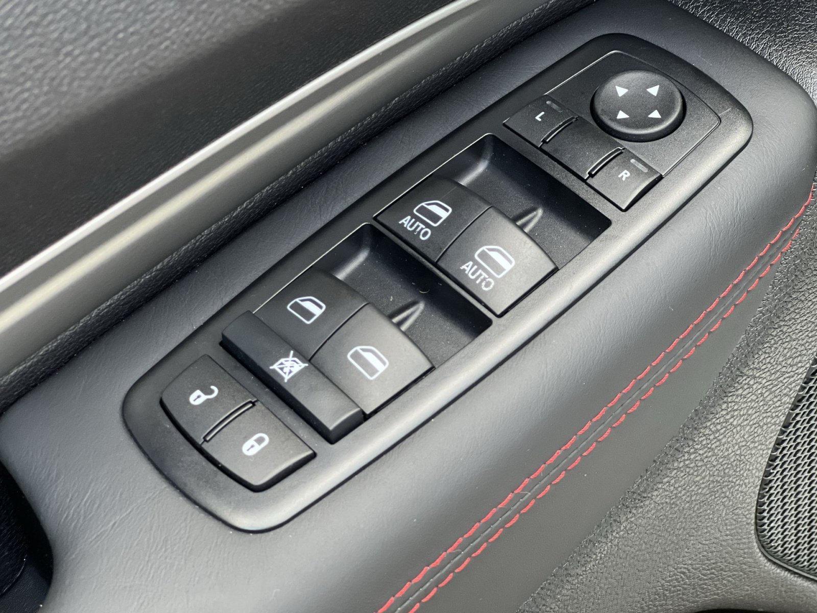 Used 2015 Dodge Durango R/T w/ Premium Nappa Leather Group AWD/4WD image 20