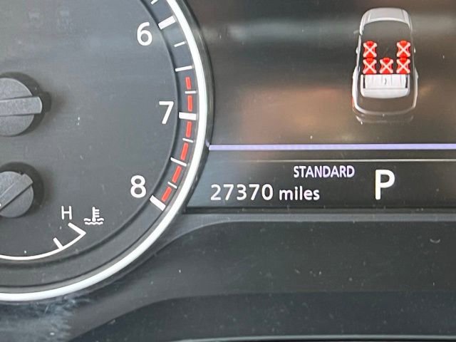 Used 2022 Nissan Pathfinder SV w/ SV Premium Package image 16