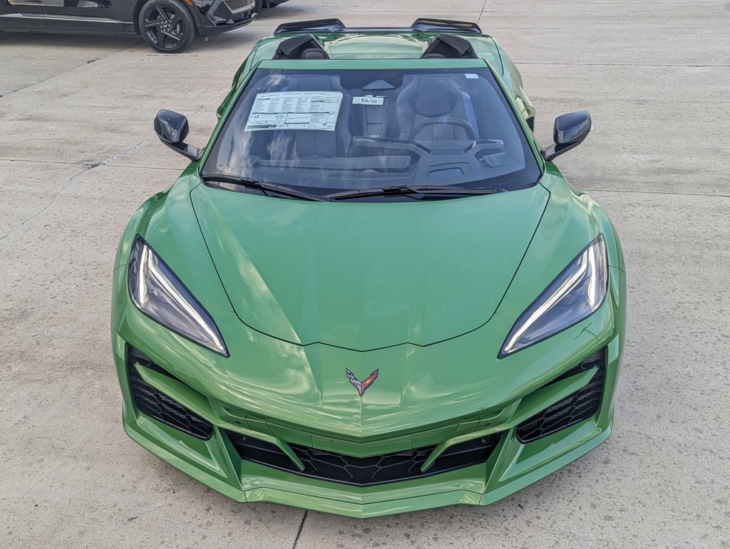 New 2026 Chevrolet Corvette E-Ray image 32