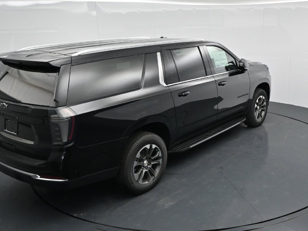 New 2026 Chevrolet Suburban LT w/ Comfort Package RWD image 24