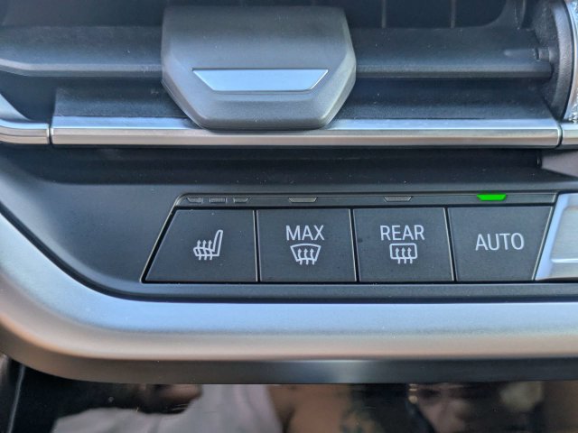 Used 2024 BMW X3 sDrive30i w/ Premium Package RWD image 28