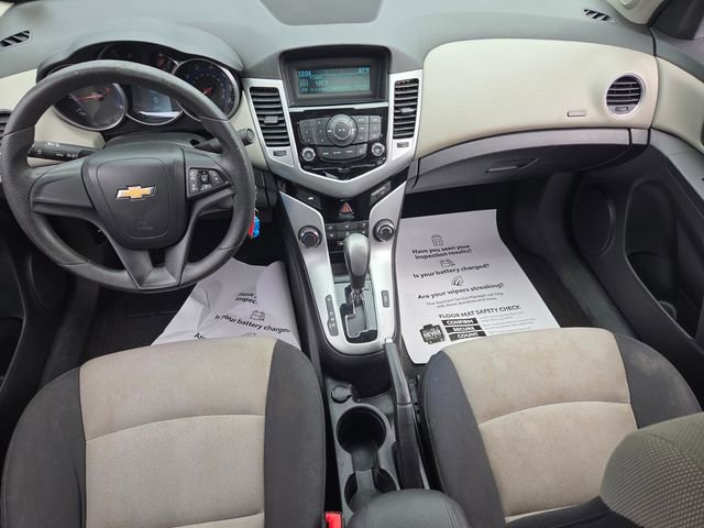 Used 2016 Chevrolet Cruze LS FWD image 9