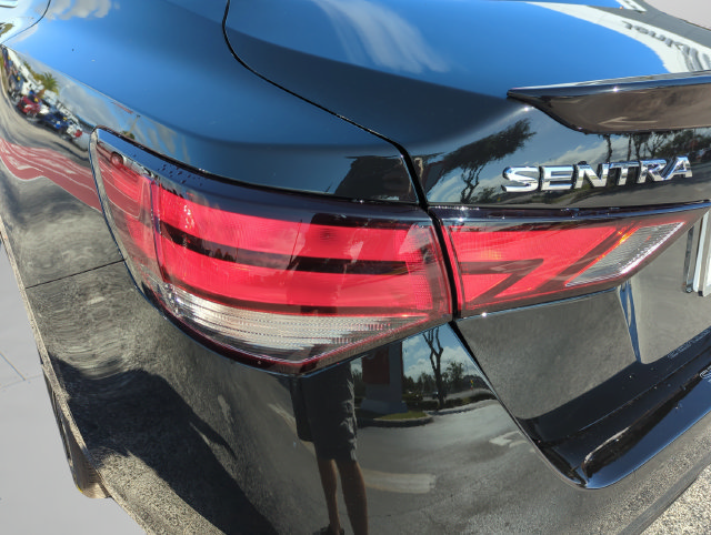 Certified 2025 Nissan Sentra SR w/ SR Premium Package FWD image 14