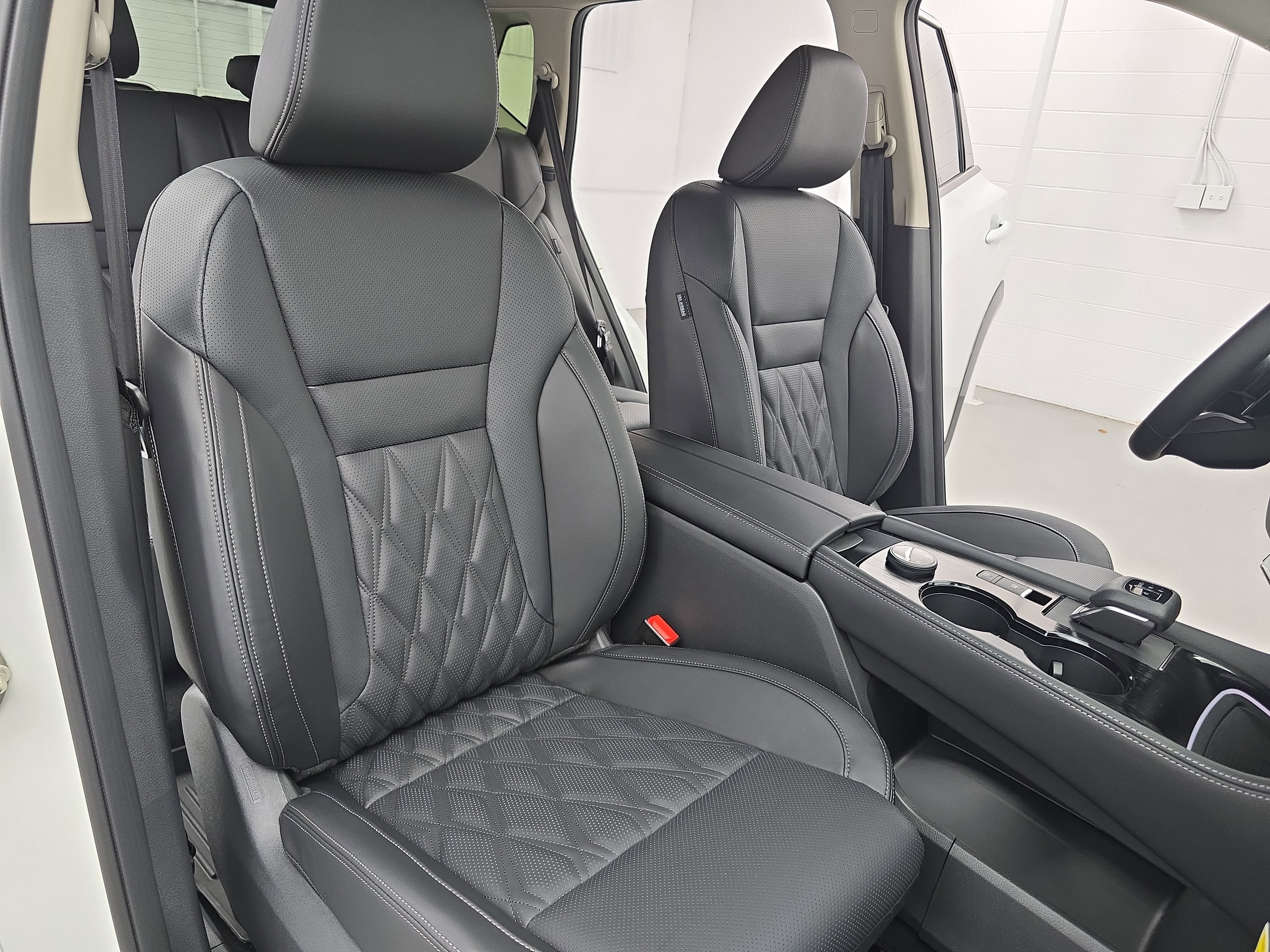 New 2026 Nissan Rogue Platinum image 10