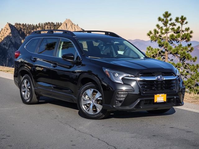Certified 2025 Subaru Ascent Premium image 2