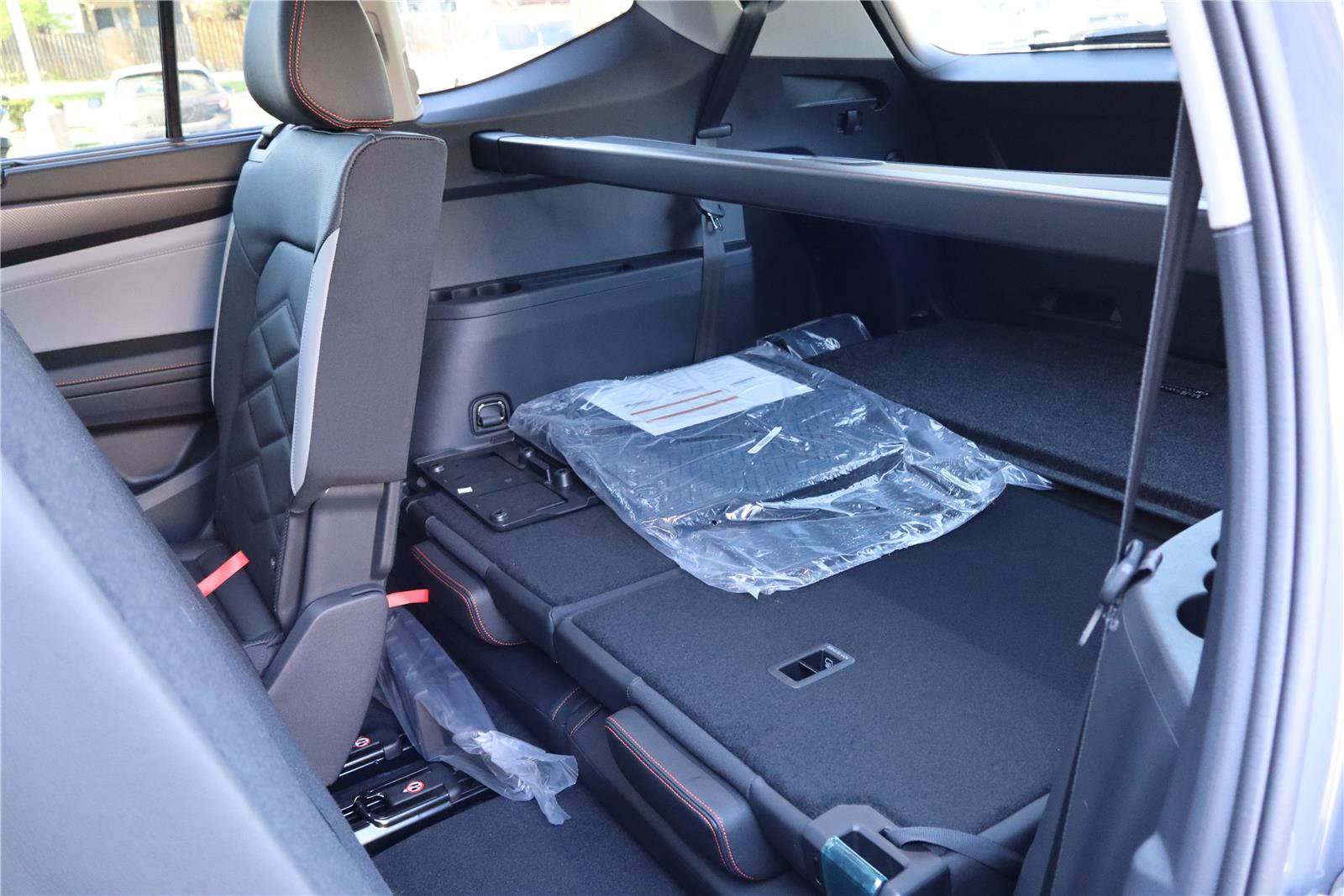 New 2026 Volkswagen Atlas Peak Edition image 23