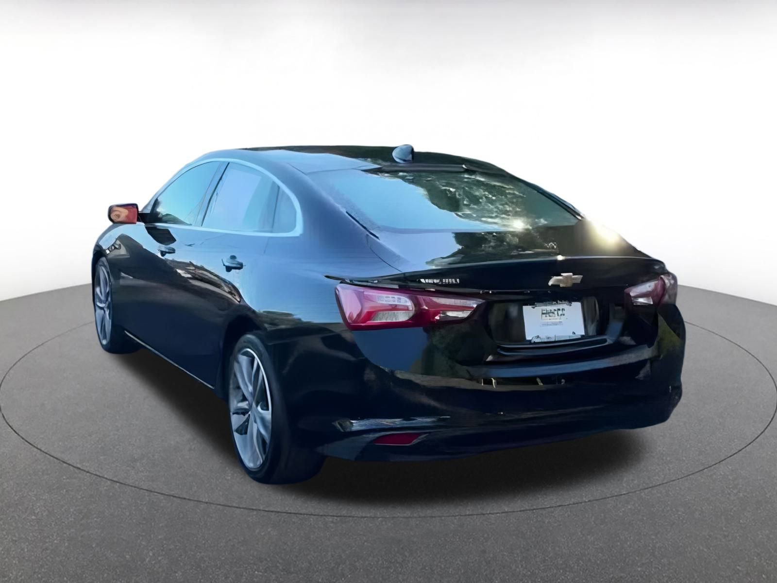 Used 2024 Chevrolet Malibu LT image 12