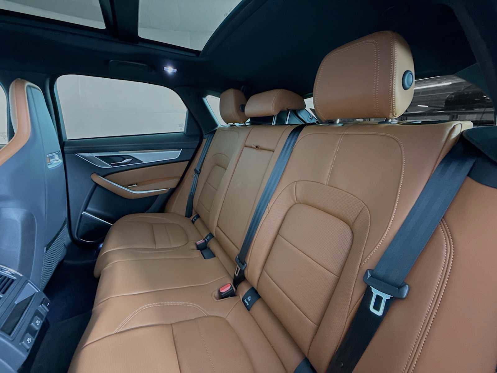 New 2026 Jaguar F-PACE R-Dynamic S AWD/4WD image 23