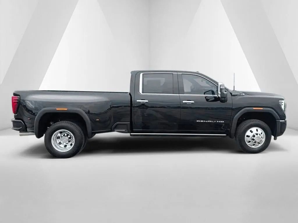 New 2026 GMC Sierra 3500 Denali Ultimate image 6