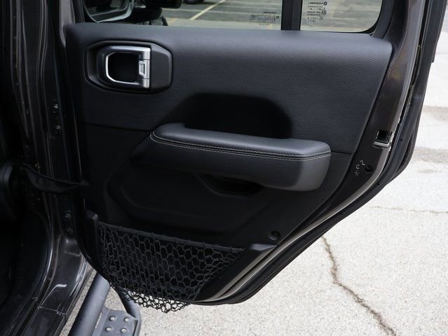 Used 2018 Jeep Wrangler Unlimited Sahara w/ Quick Order Package 24M Moab image 16
