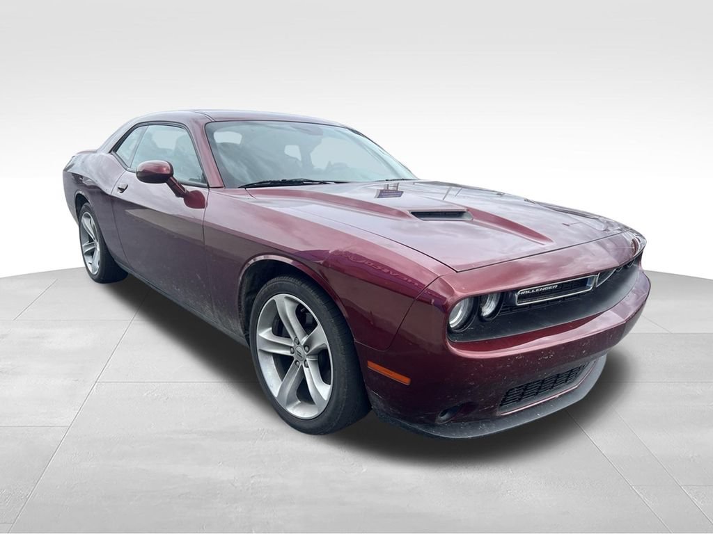 Used 2018 Dodge Challenger SXT w/ Super Sport Group (SS/T) RWD image 17