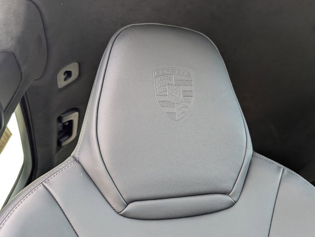 Certified 2025 Porsche Cayenne GTS image 18