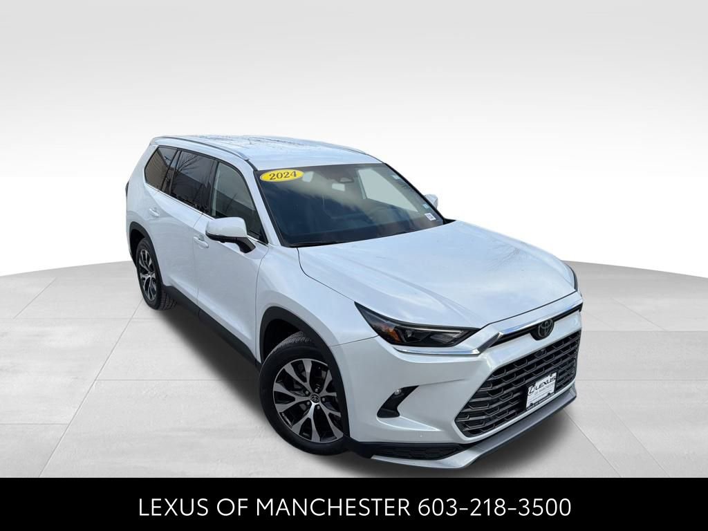 Used 2024 Toyota Grand Highlander AWD Hybrid image 3