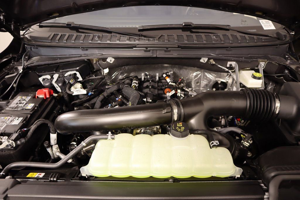 New 2025 Lincoln Navigator Reserve w/ Jet Appearance Package image 21