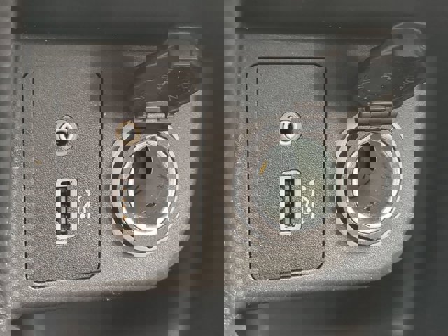 Certified 2020 Nissan Kicks SV image 21