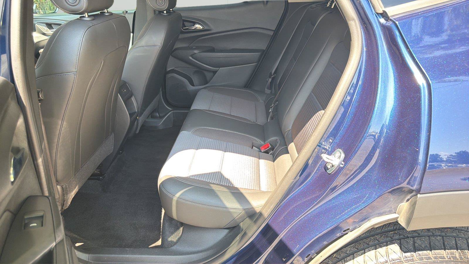 Used 2024 Chevrolet Trax LT w/ Driver Confidence Package FWD image 11