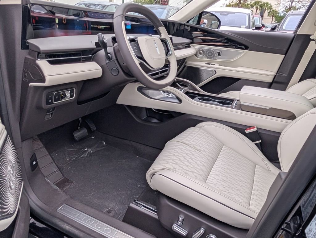 New 2026 Lincoln Nautilus Black Label AWD/4WD image 12