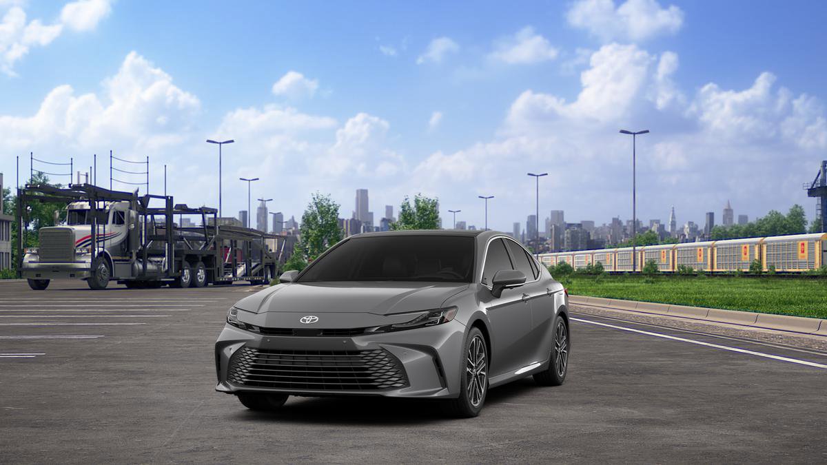 New 2025 Toyota Camry XLE FWD image 18