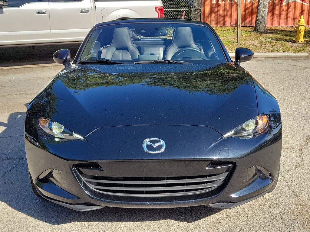 Used 2019 MAZDA MX-5 Miata RF Grand Touring RWD image 8