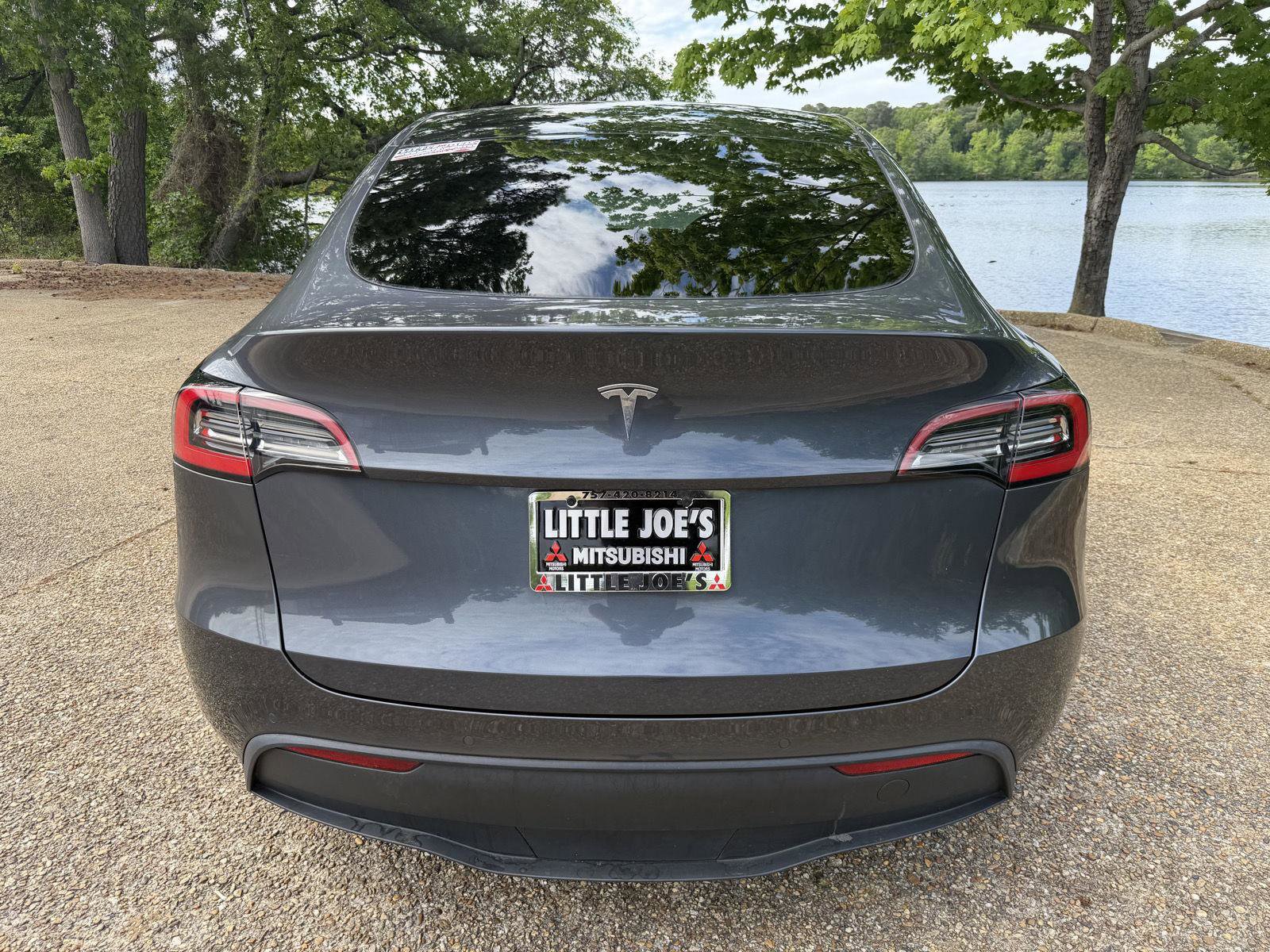 Used 2021 Tesla Model Y 2WD image 4