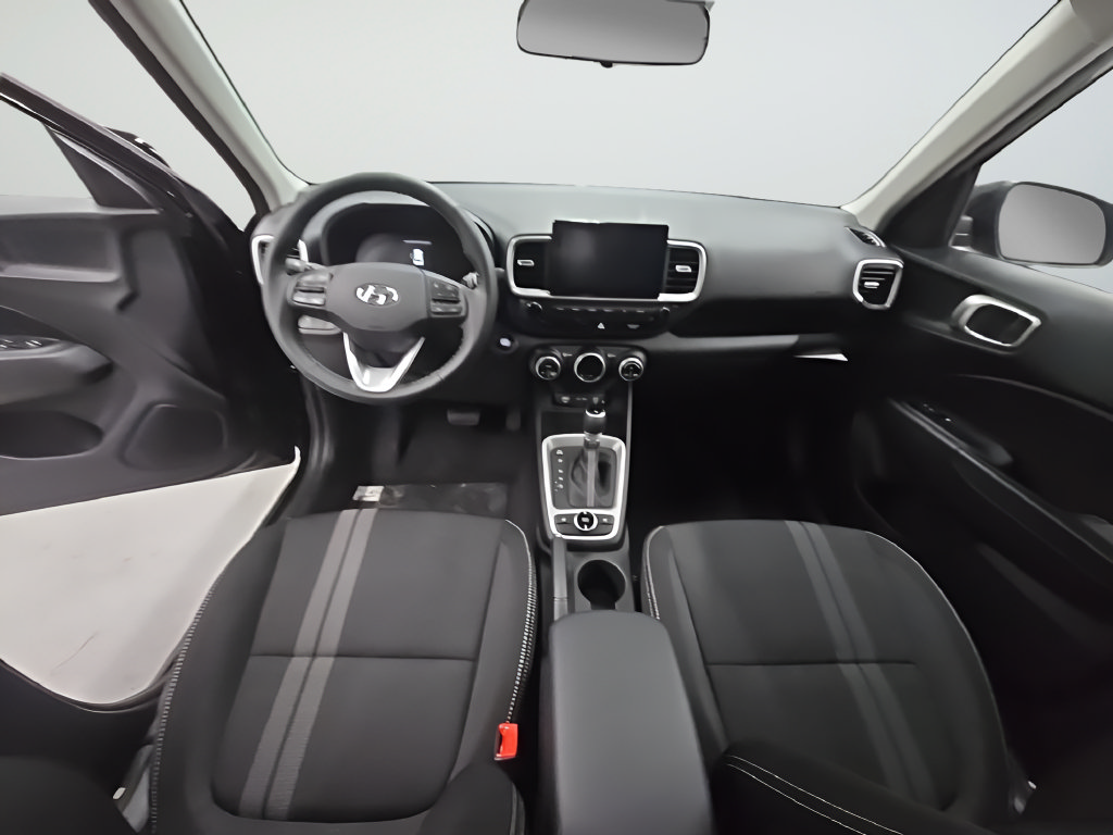 New 2026 Hyundai Venue SEL FWD image 28