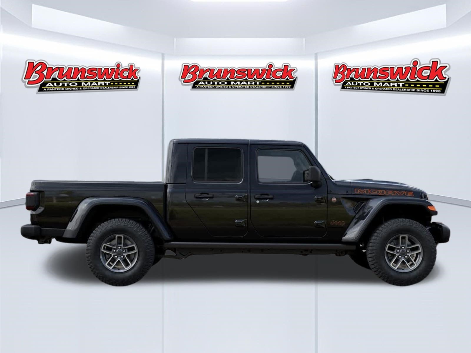 New 2026 Jeep Gladiator Mojave w/ Safety Group AWD/4WD image 21