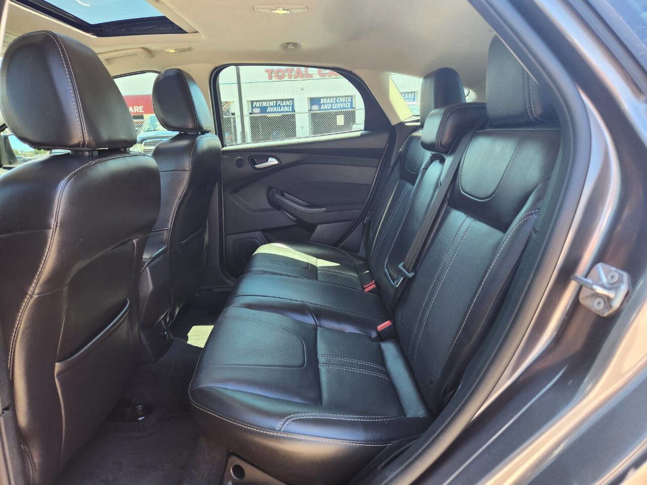 Used 2014 Ford Focus Titanium image 13