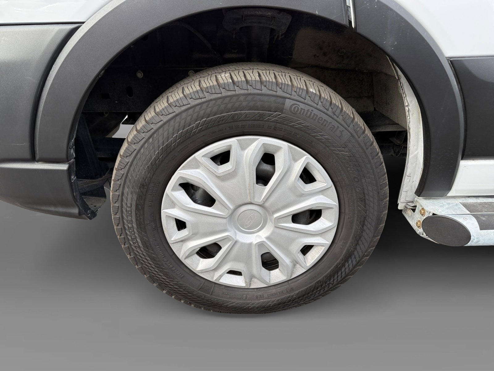 Used 2024 Ford Transit 250 Low Roof w/ Exterior Upgrade Package image 9