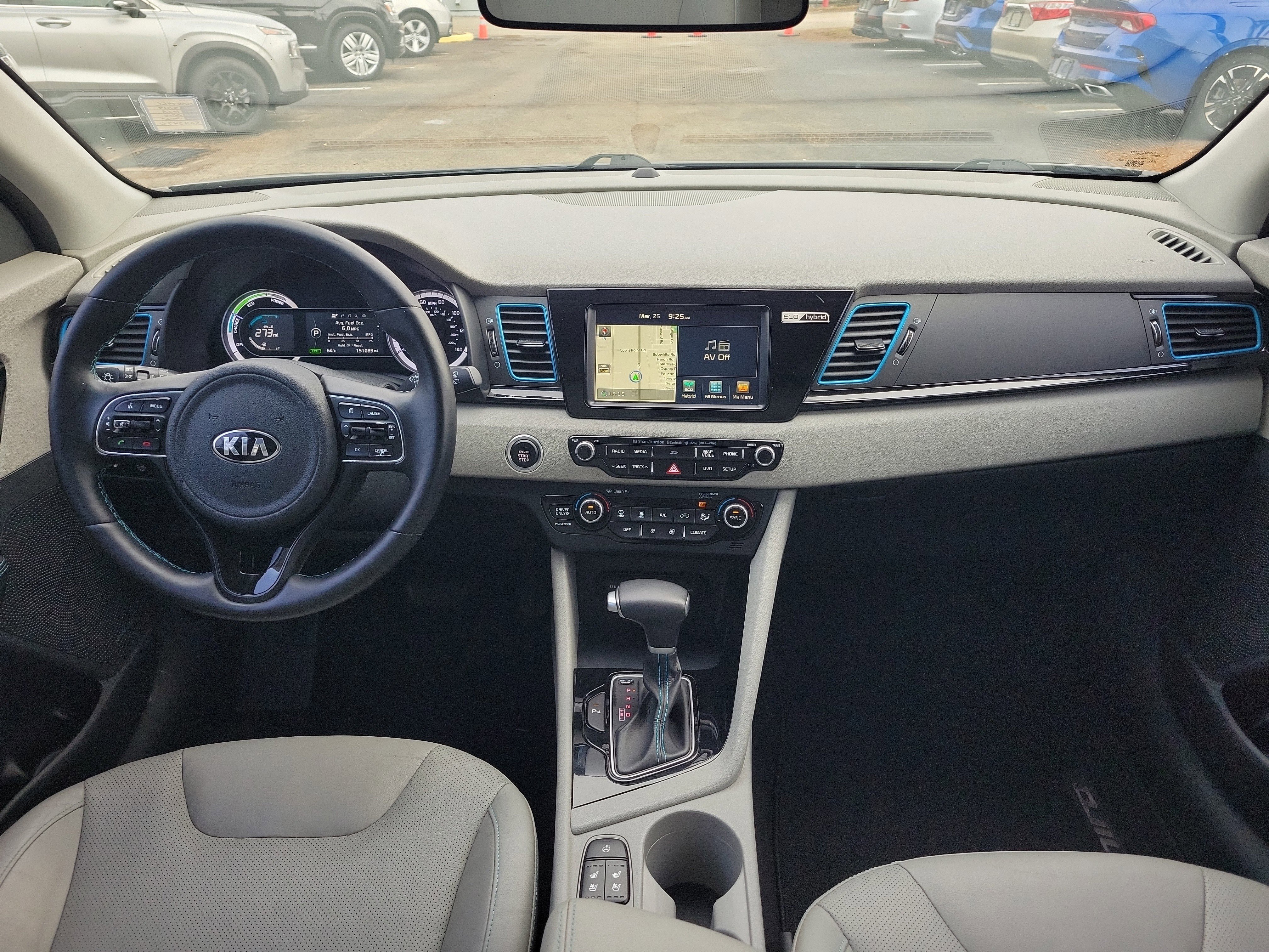 Used 2017 Kia Niro Touring image 17