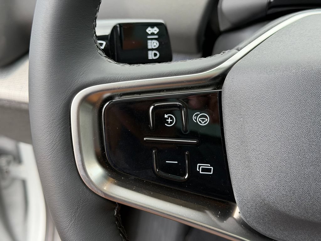 New 2026 Volvo EX30 Cross Country Ultra AWD/4WD image 19
