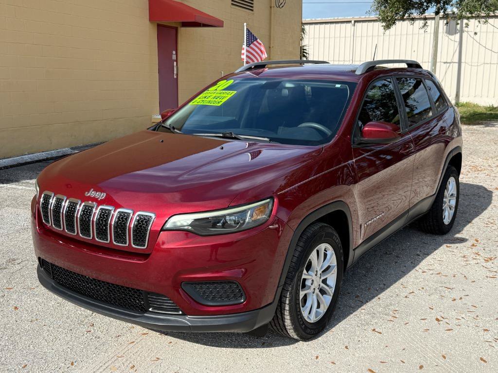 Used 2020 Jeep Cherokee Latitude FWD image 3