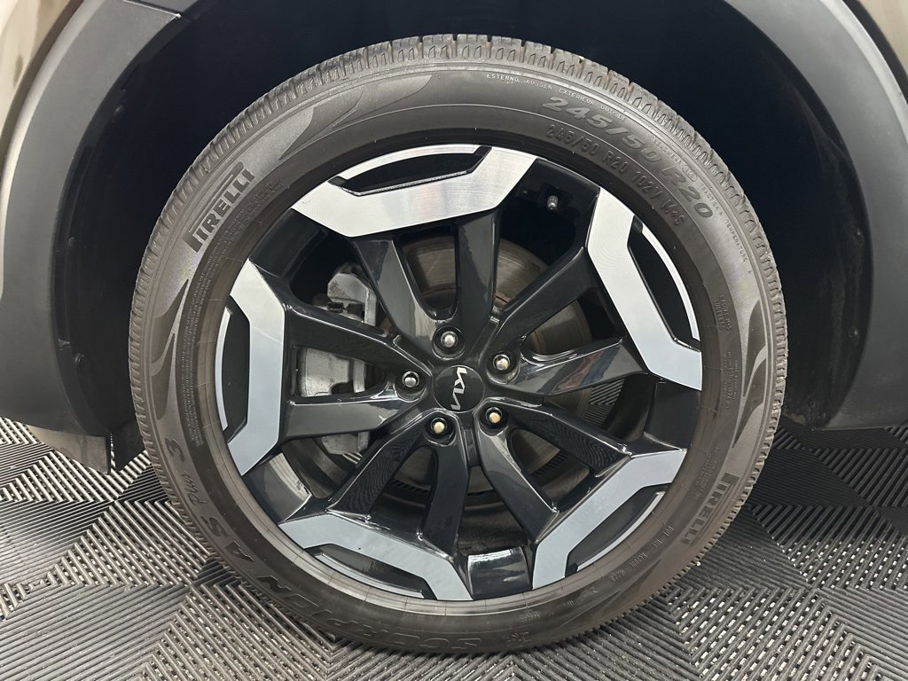 Used 2025 Kia Telluride S image 43