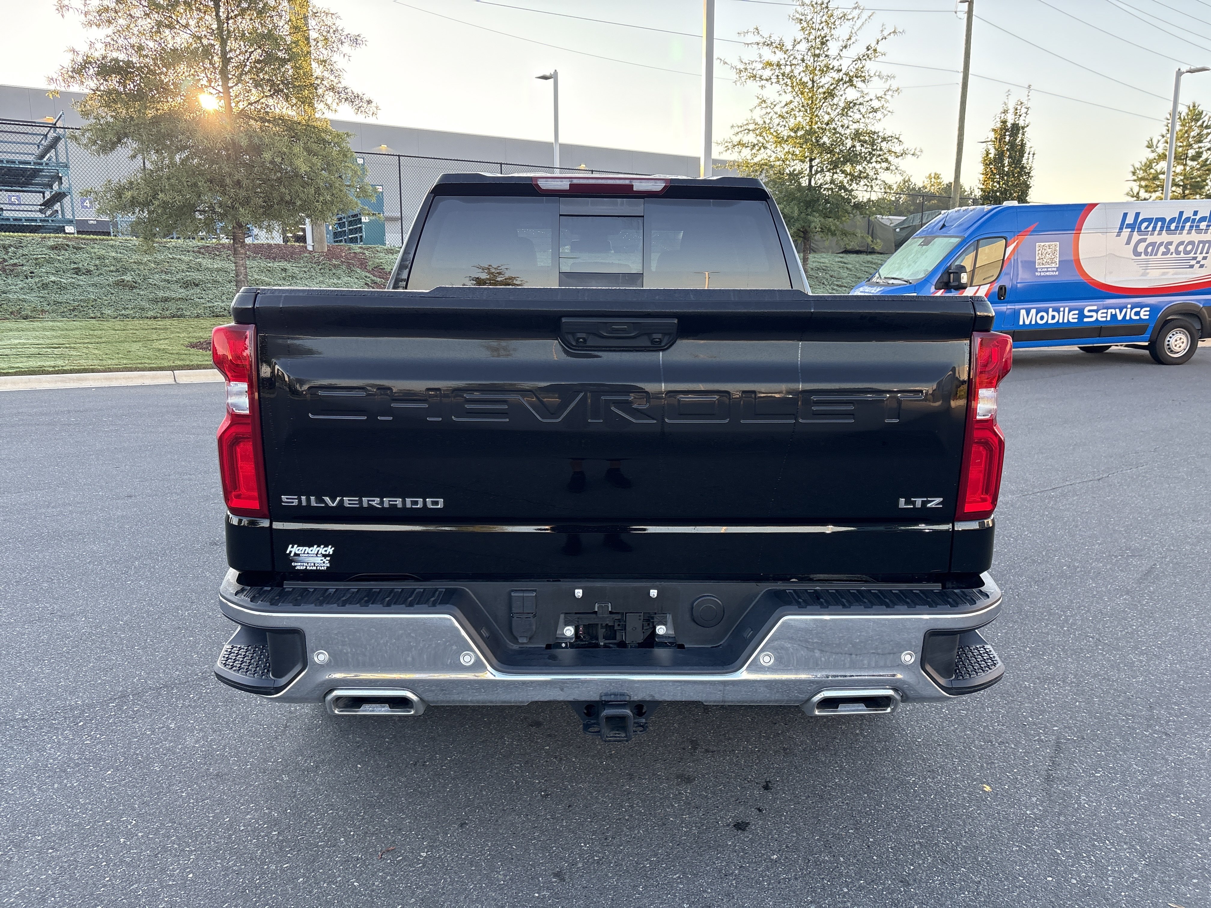 Used 2025 Chevrolet Silverado 1500 LTZ w/ LTZ Convenience Package II AWD/4WD image 8