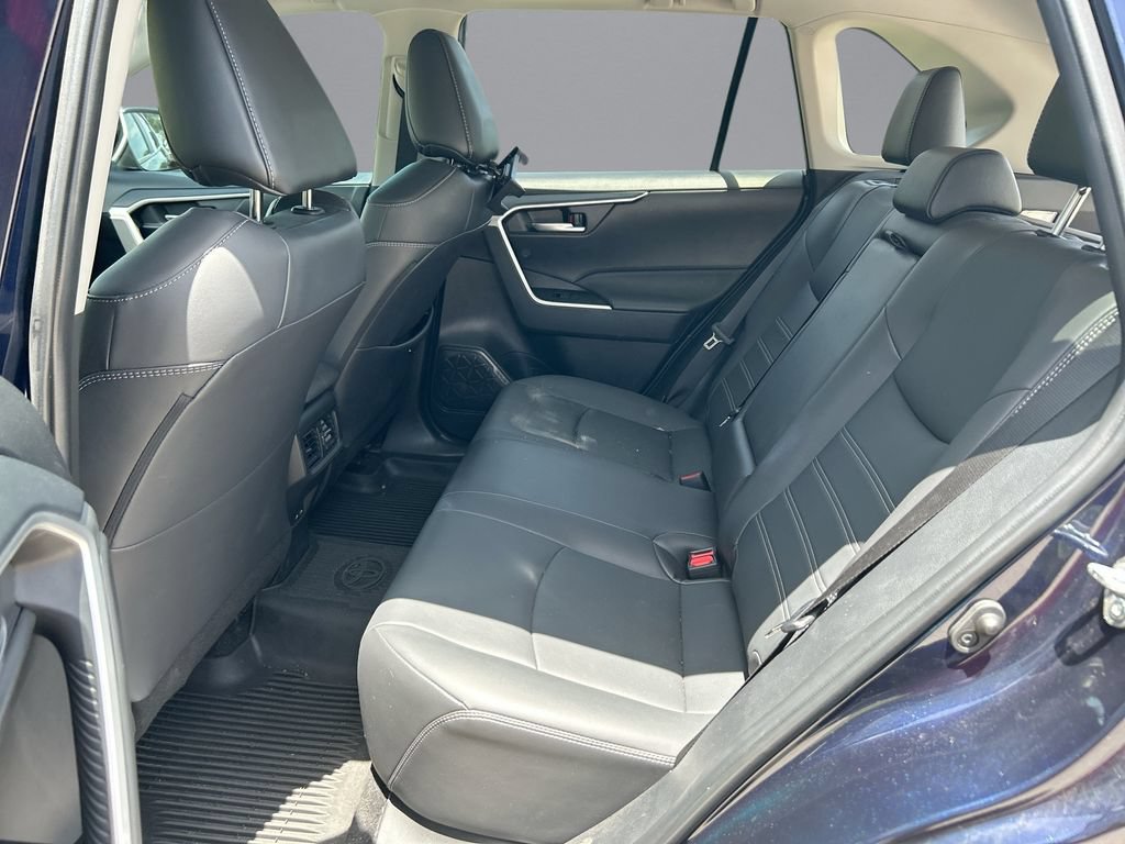 Used 2025 Toyota RAV4 XLE Premium FWD image 23