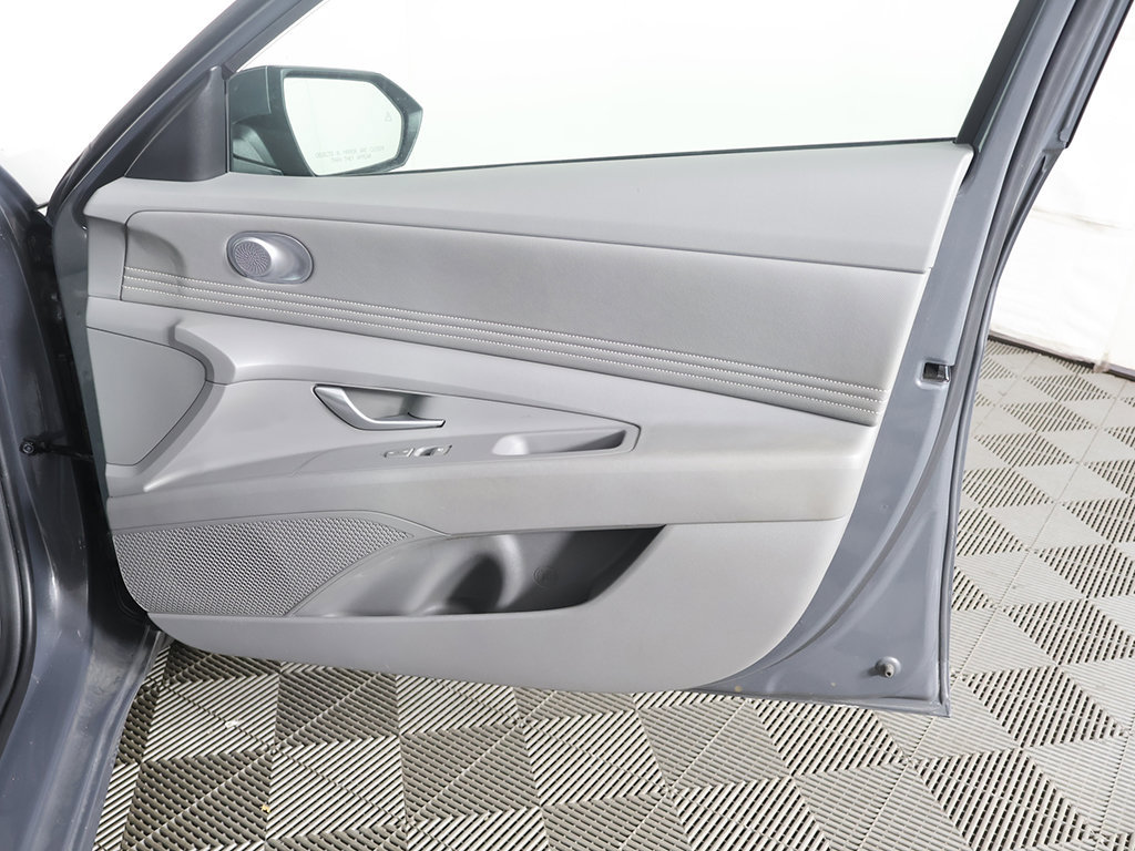 Used 2024 Hyundai Elantra SEL w/ Convenience Package FWD image 24