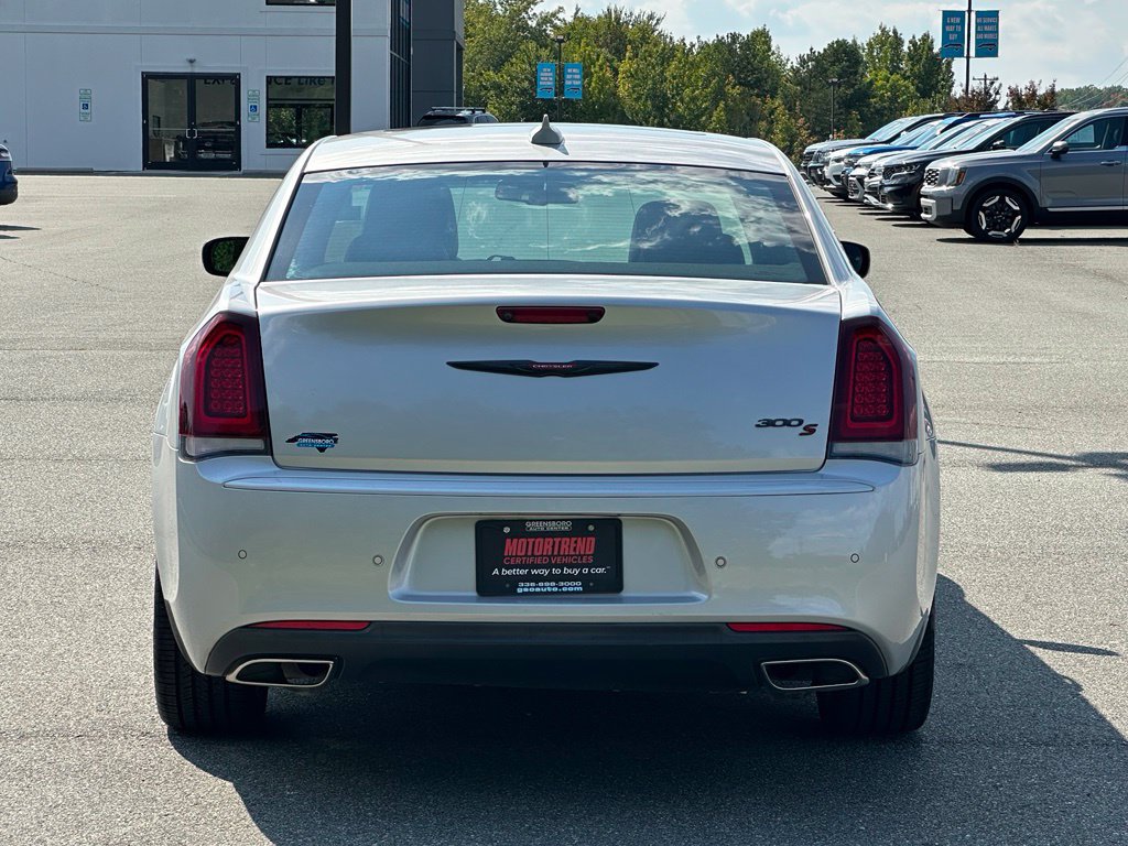 Used 2022 Chrysler 300 S RWD image 7