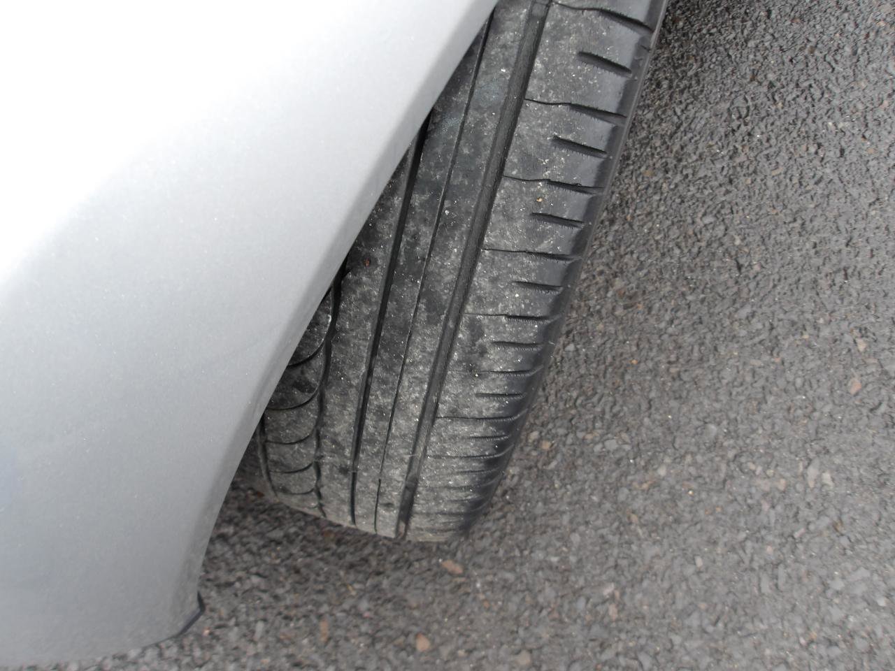 Used 2015 smart fortwo pure image 15