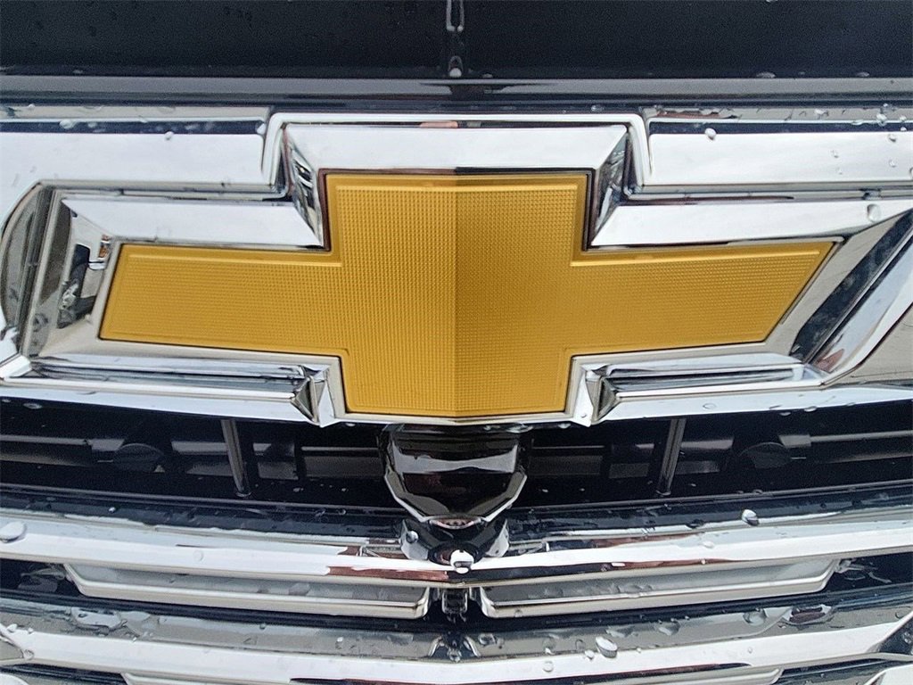 New 2026 Chevrolet Suburban Premier w/ Sun And Tow Package image 32
