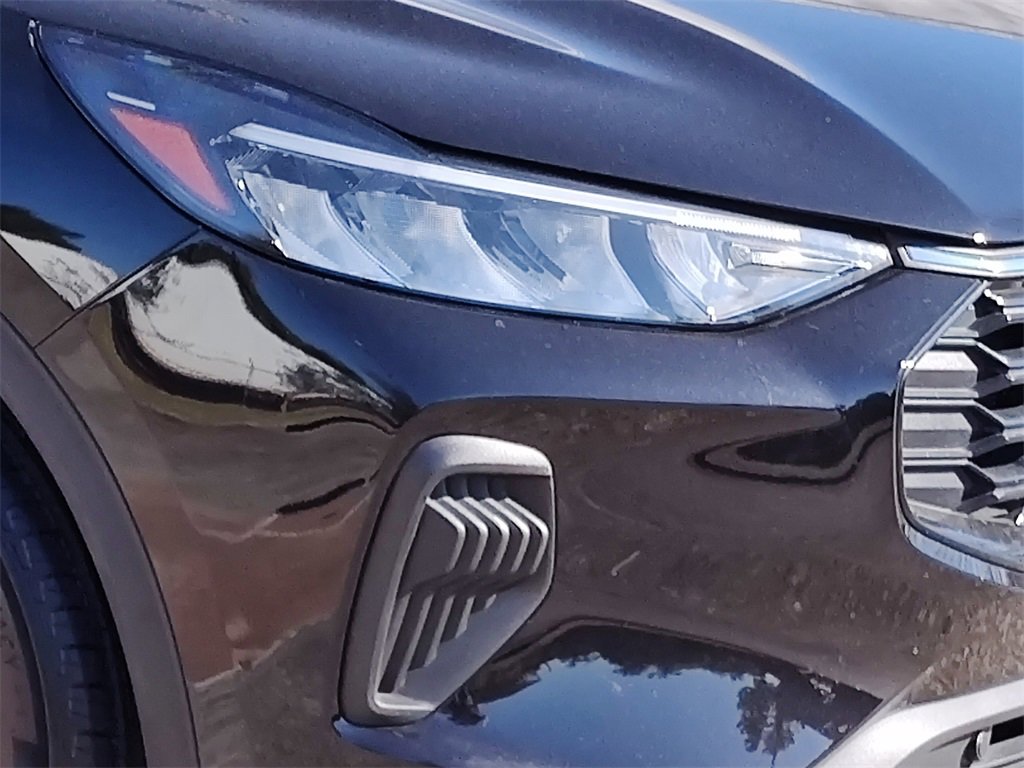 Used 2025 Ford Escape ST-Line image 14