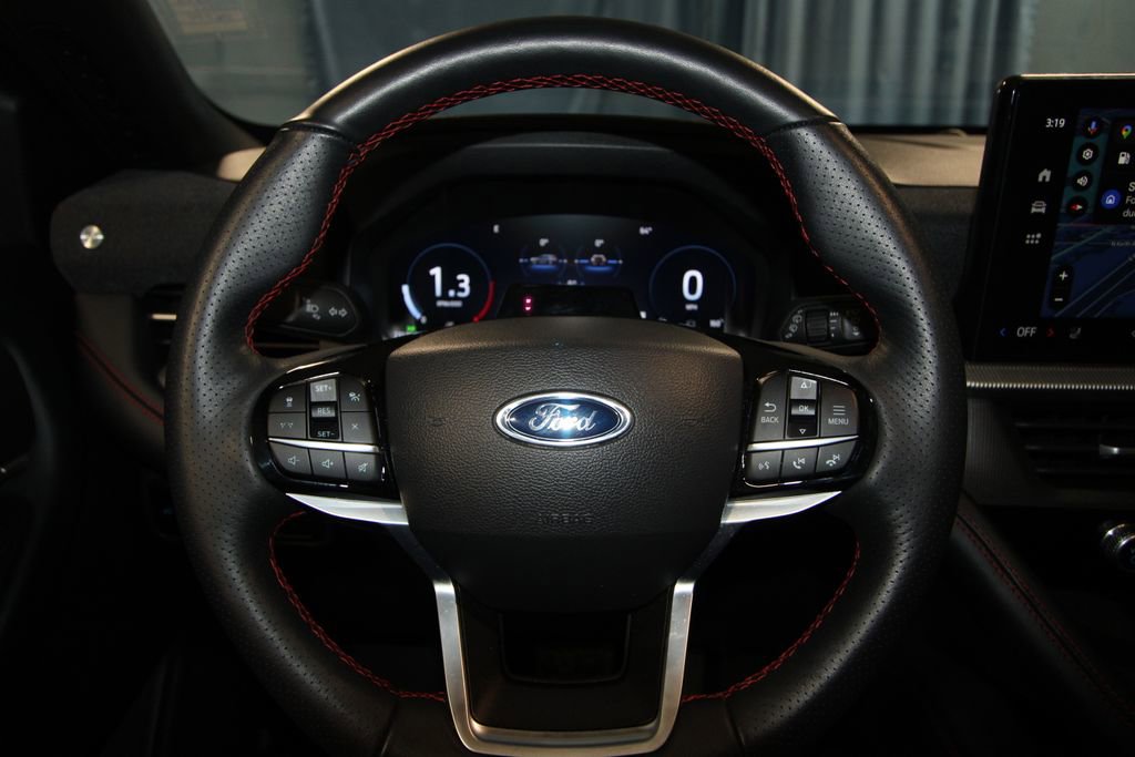 Used 2025 Ford Explorer ST-Line image 12