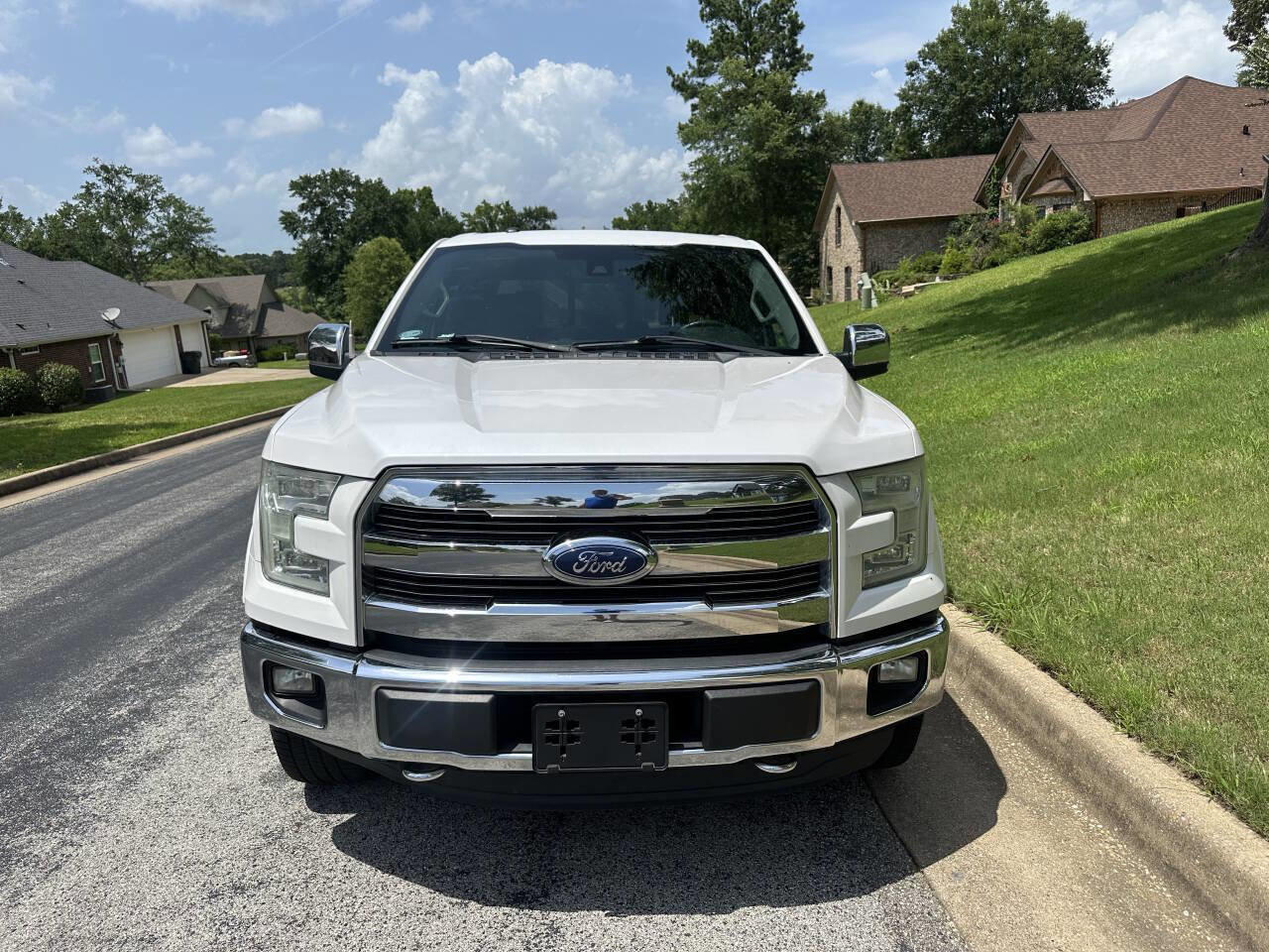 Used 2015 Ford F150 Lariat w/ Equipment Group 502A Luxury image 6