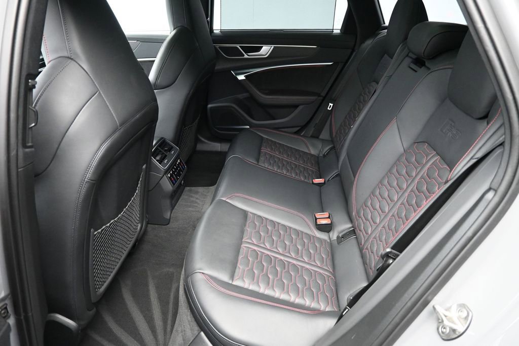 Used 2023 Audi RS 6 AWD/4WD image 7