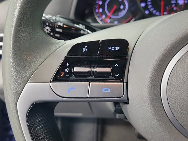 Used 2022 Hyundai Elantra SEL FWD image 26
