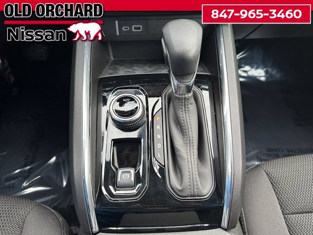 Used 2024 GMC Canyon Elevation w/ Convenience Package AWD/4WD image 18