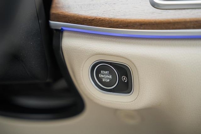 Used 2022 Mercedes-Benz GLE 350 4MATIC w/ AMG Line Exterior image 28