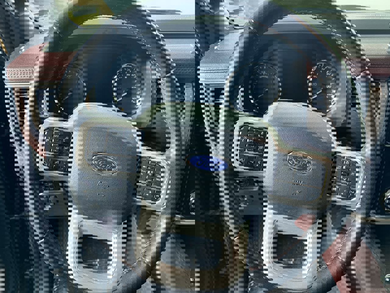 Used 2024 Ford Expedition Max Limited image 15