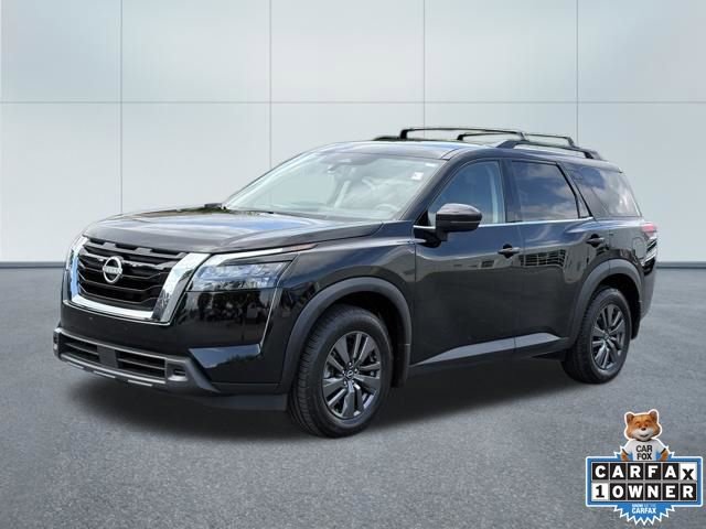 Used 2023 Nissan Pathfinder SV AWD/4WD image 6
