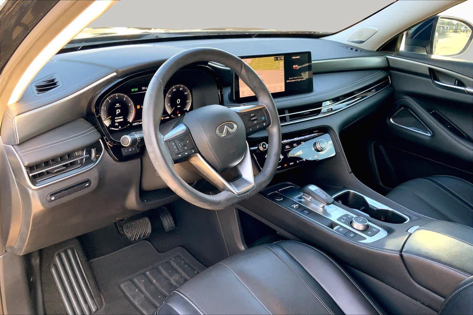 Used 2023 INFINITI QX60 Luxe w/ Performance Audio Package FWD image 16